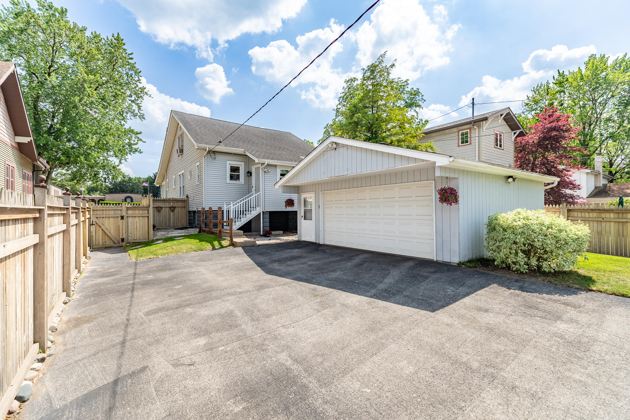 1539 Ridge Road
