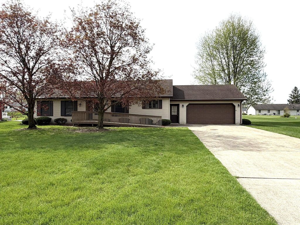 Photo of 8923 Luann Drive S, DeMotte, IN 46310 (MLS # 837347)