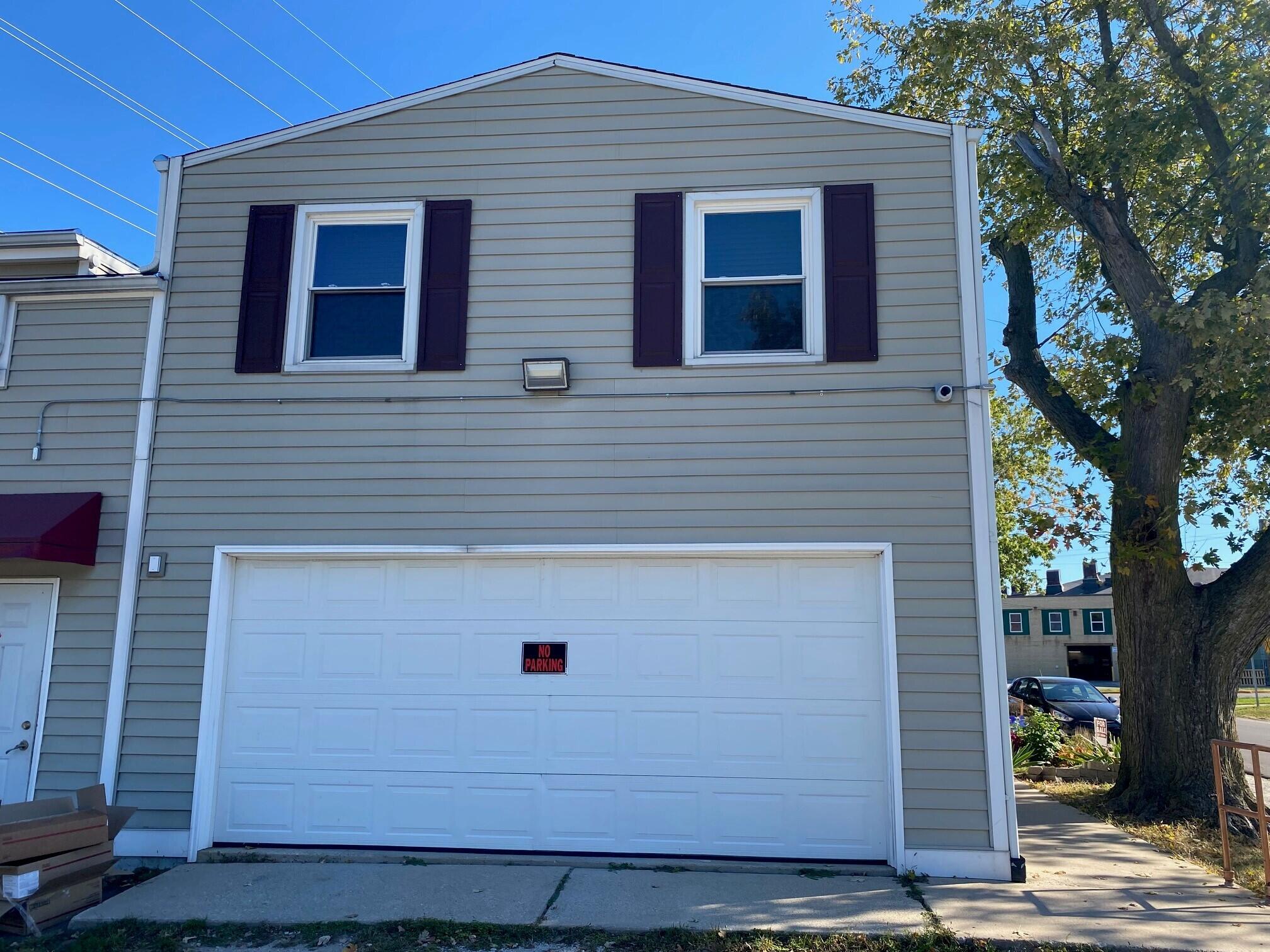 2323-2325 Wabash Street