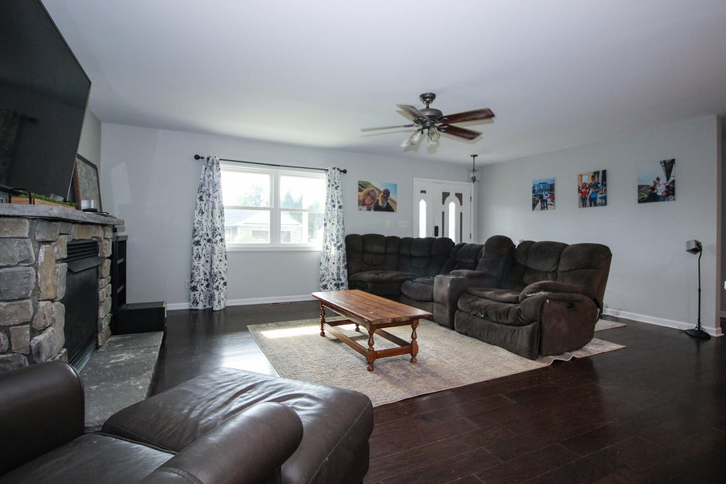 Photo of 501 Fir Street SW, DeMotte, IN 46310 (MLS # 844308)