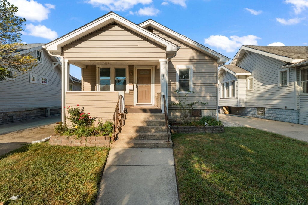 Photo of 7138 Jefferson Avenue, Hammond, IN 46324 (MLS # 845428)