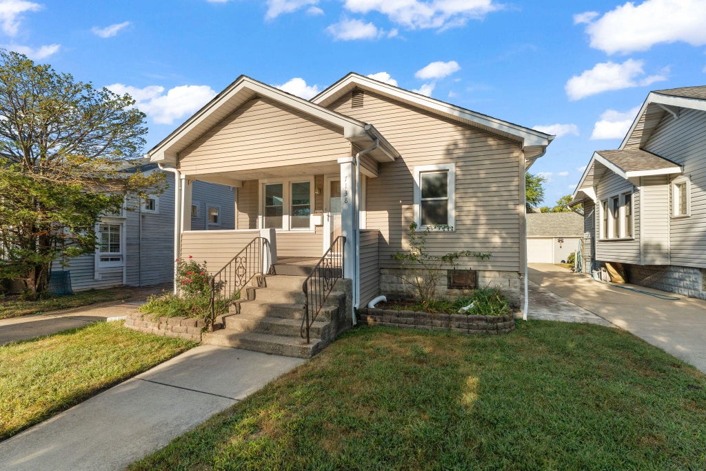 Photo of 7138 Jefferson Avenue, Hammond, IN 46324 (MLS # 845428)