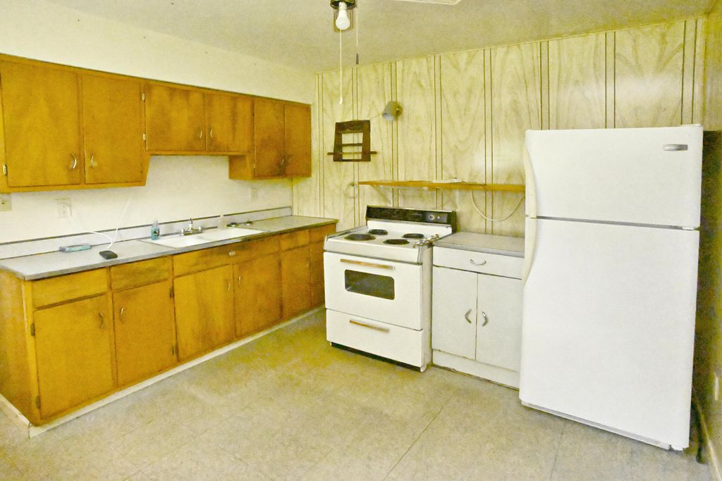 Photo of 84 W 850 N, Valparaiso, IN 46385 (MLS # 841049)