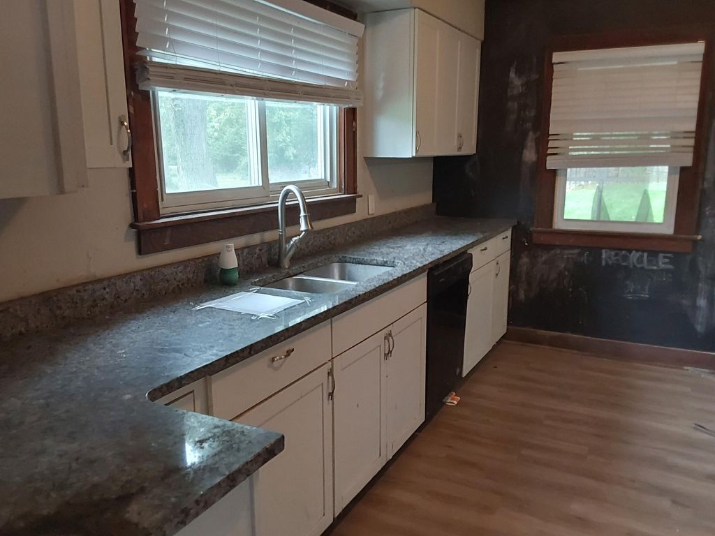Photo of 411 N Union Street, Hobart, IN 46342 (MLS # 829446)