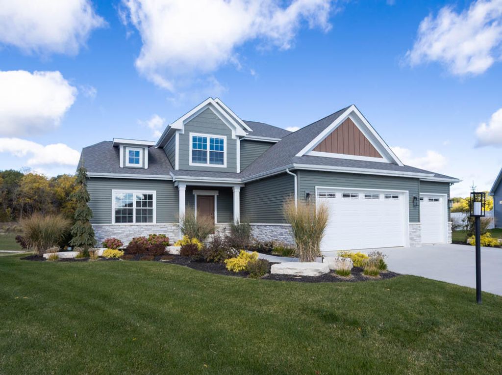 Photo of 7264 E 115th Avenue, Crown Point, IN 46307 (MLS # 833601)