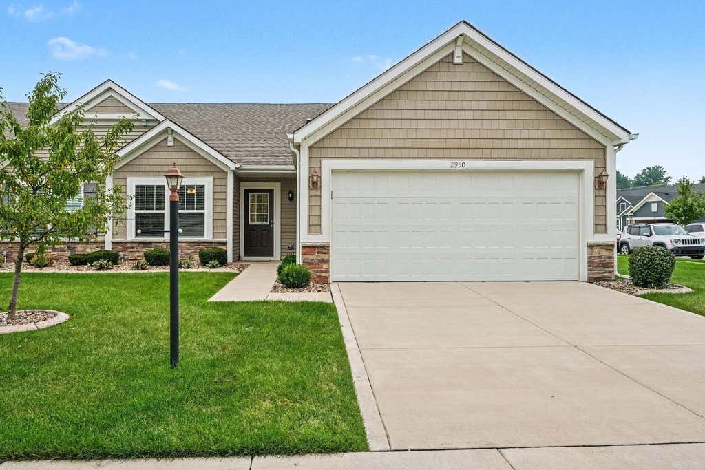 Photo of 2950 Daintree Way, Valparaiso, IN 46385 (MLS # 843814)