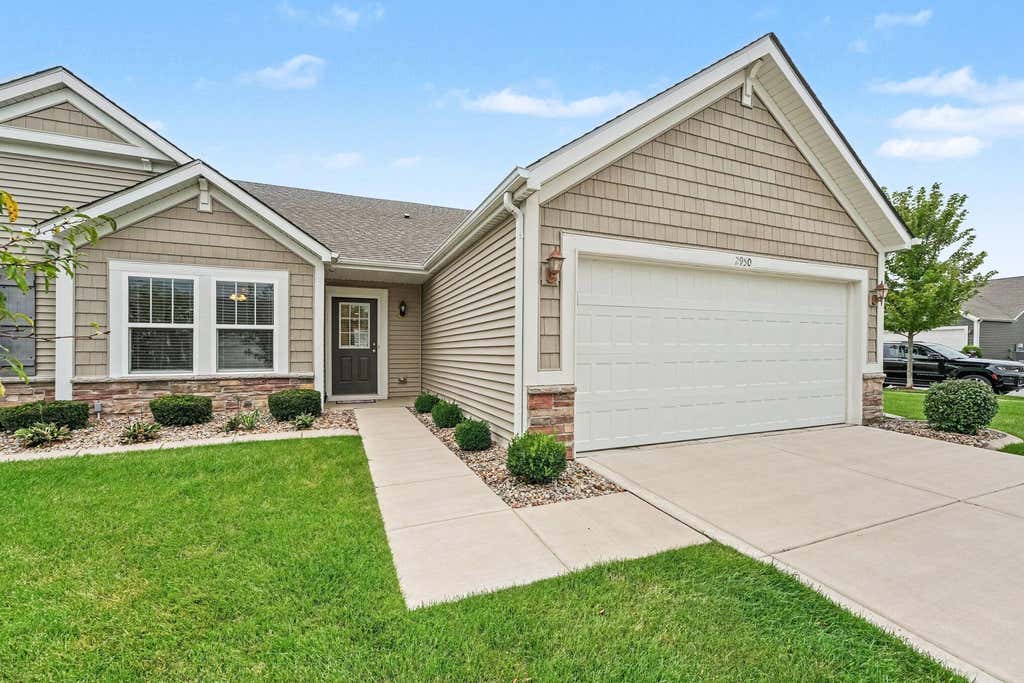 Photo of 2950 Daintree Way, Valparaiso, IN 46385 (MLS # 843814)