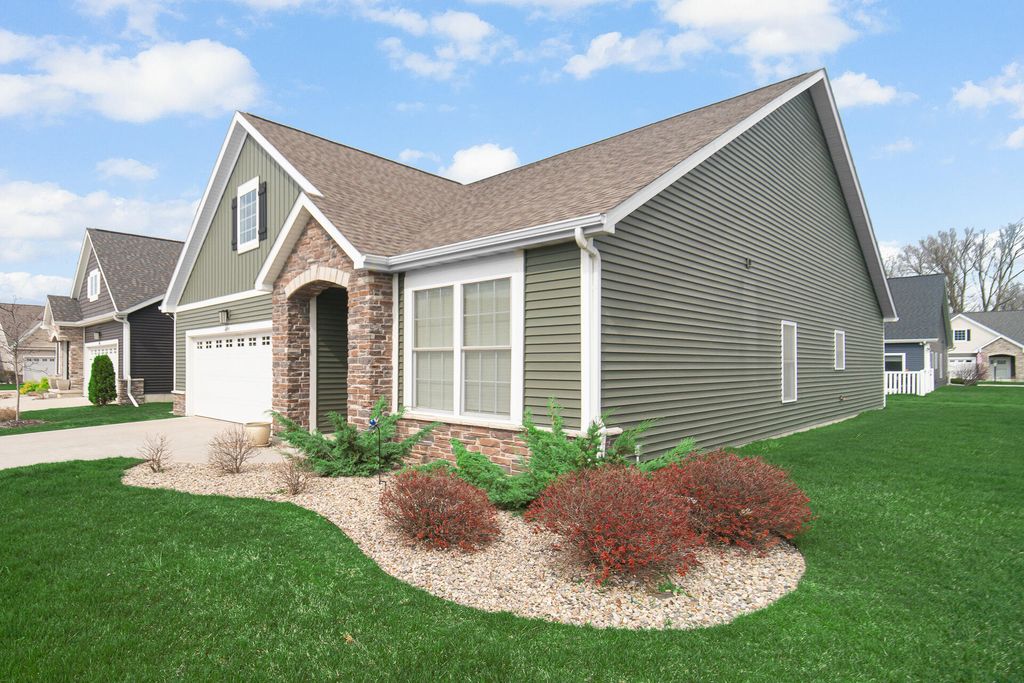 Photo of 499 Cherrywood Lane, Chesterton, IN 46304 (MLS # 837009)