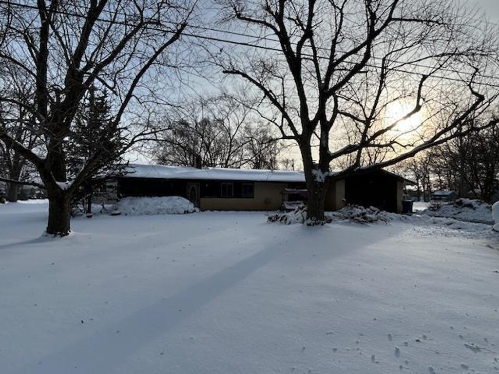 Photo of 12109 White Oak Drive, Crown Point, IN 46307 (MLS # 831424)