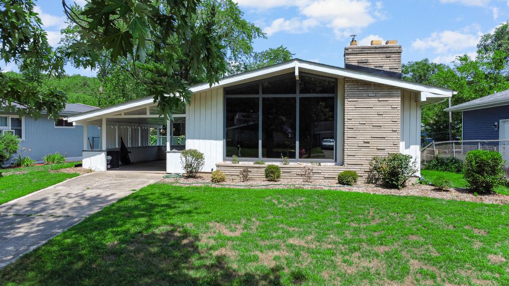 Photo of 8234 Hickory Avenue, Gary, IN 46403 (MLS # 835113)