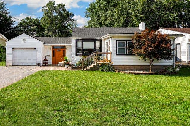 Photo of 1212 Institute Street, Valparaiso, IN 46383 (MLS # 842620)