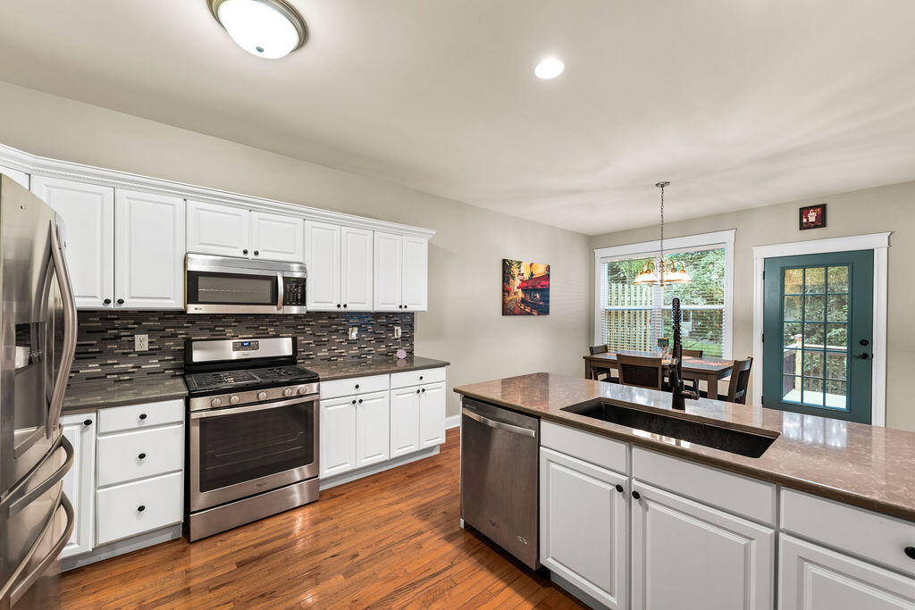 367 Cottage View Terrace