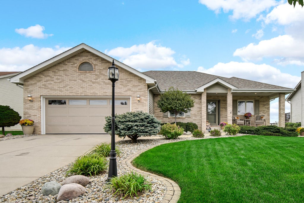 Photo of 9207 Morse Place, Crown Point, IN 46307 (MLS # 846805)