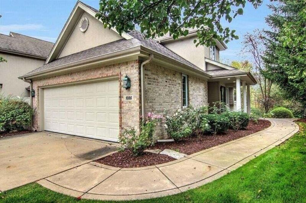 Photo of 1086 Mission Hills Court, Chesterton, IN 46304 (MLS # 834111)