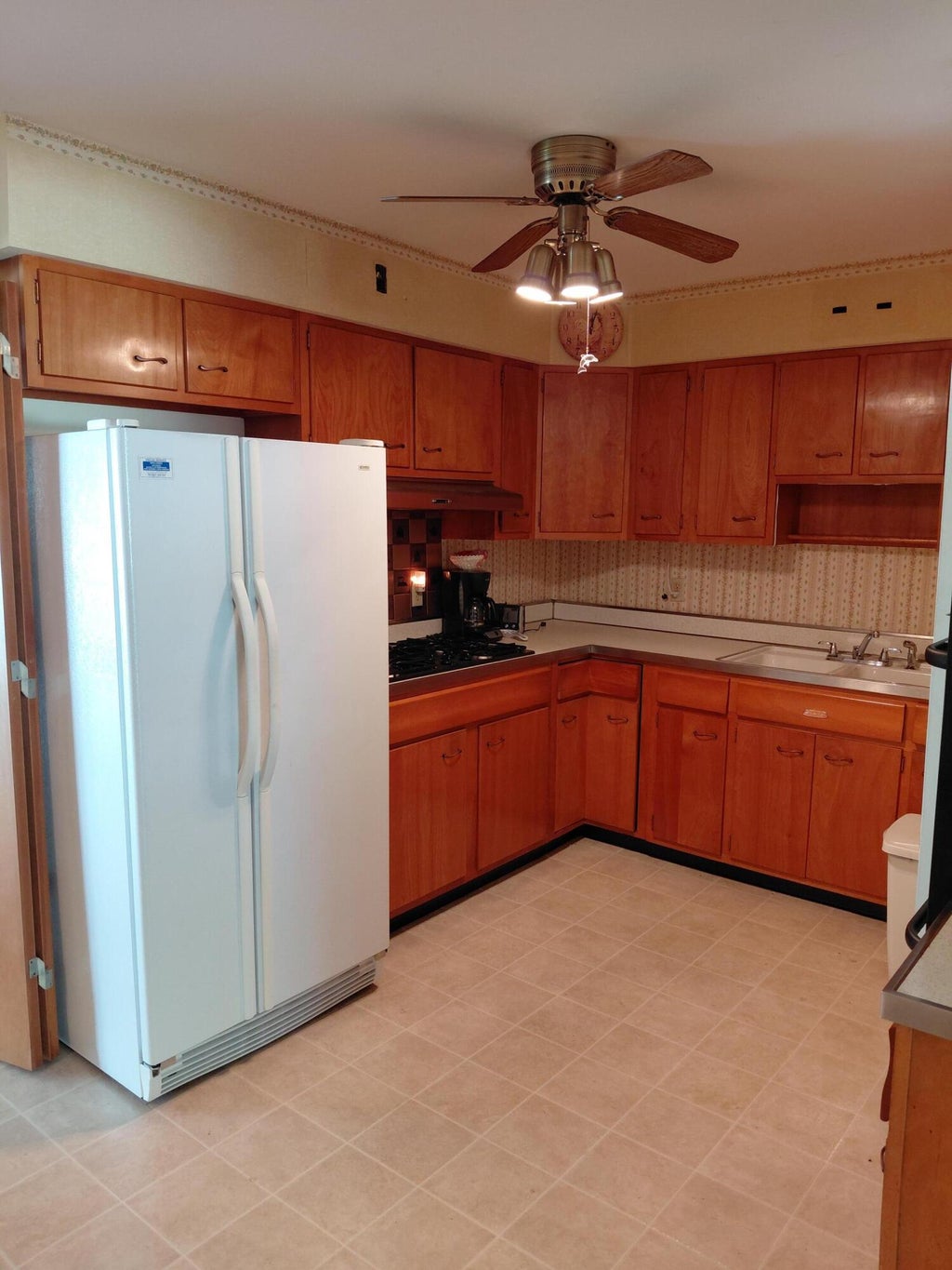 Photo of 11 N Wabash Street, Hobart, IN 46342 (MLS # 842211)