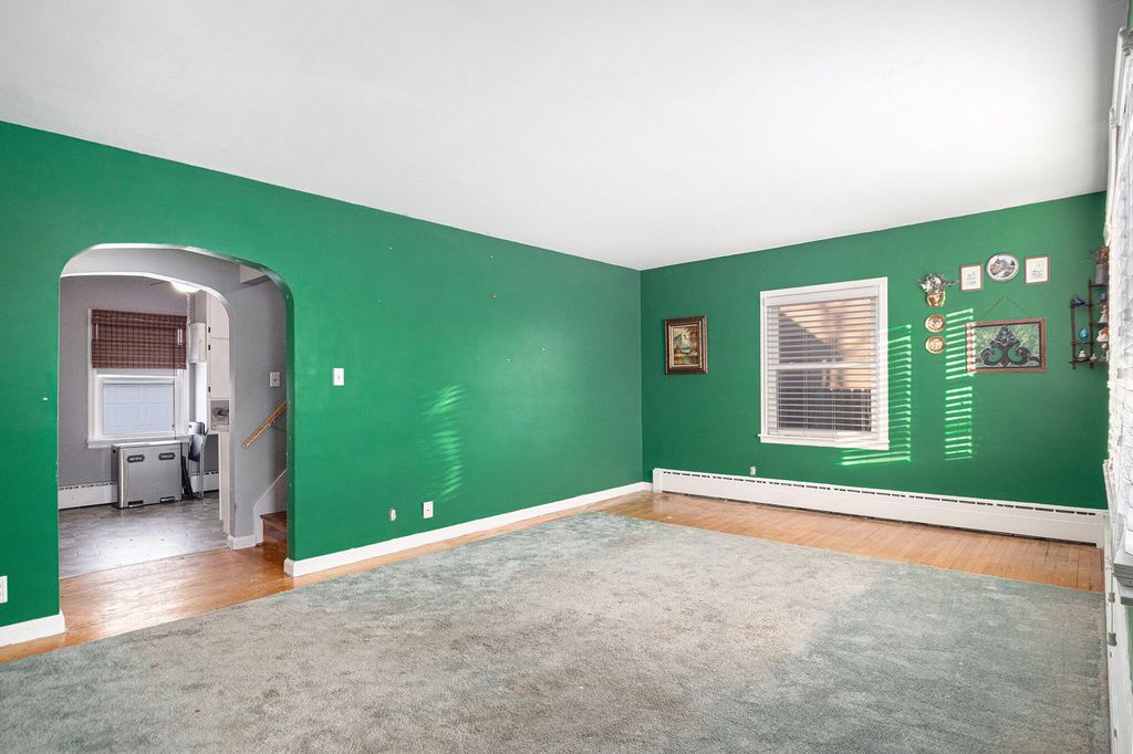 Photo of 714 Pearl Street, Michigan City, IN 46360 (MLS # 831890)