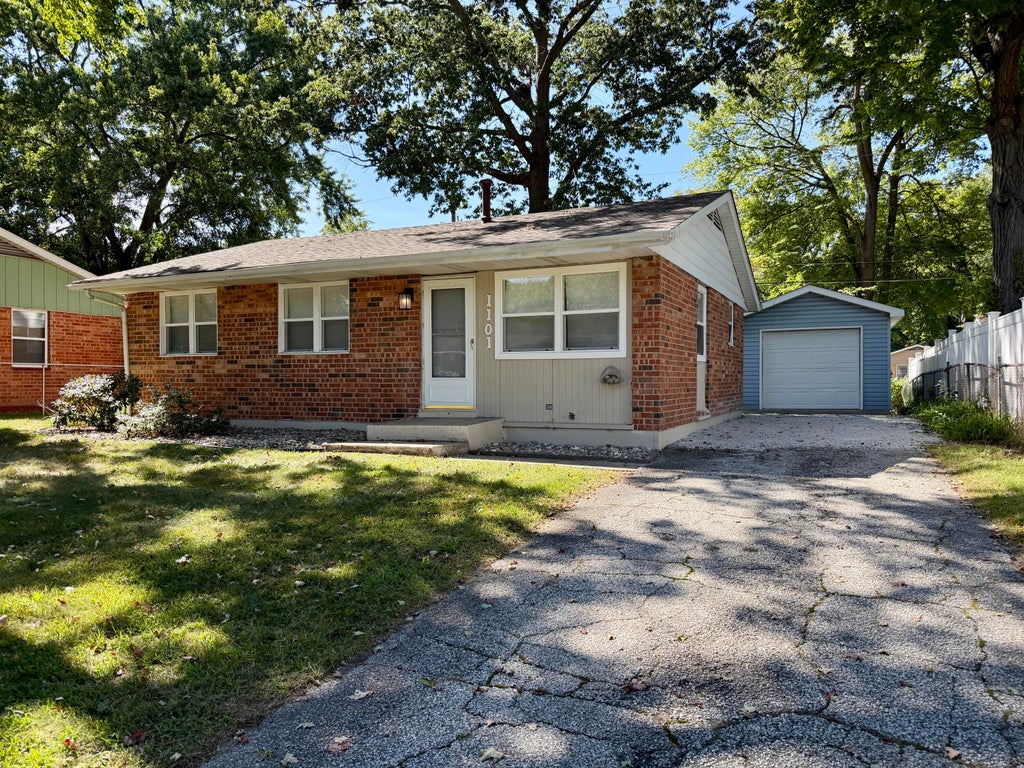Photo of 1101 Salem Street, Michigan City, IN 46360 (MLS # 845521)