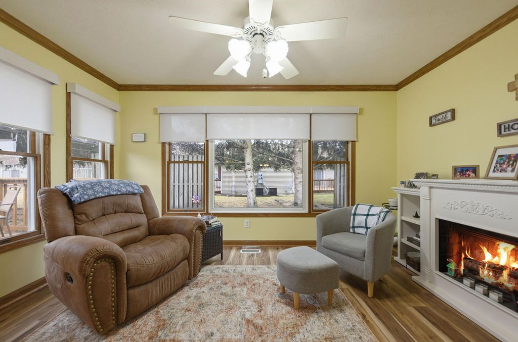 Photo of 712 Dogwood Court SW, DeMotte, IN 46310 (MLS # 836071)