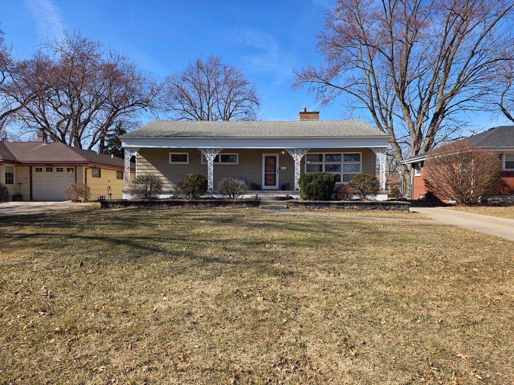 Photo of 8226 Kooy Drive, Munster, IN 46321 (MLS # 834894)