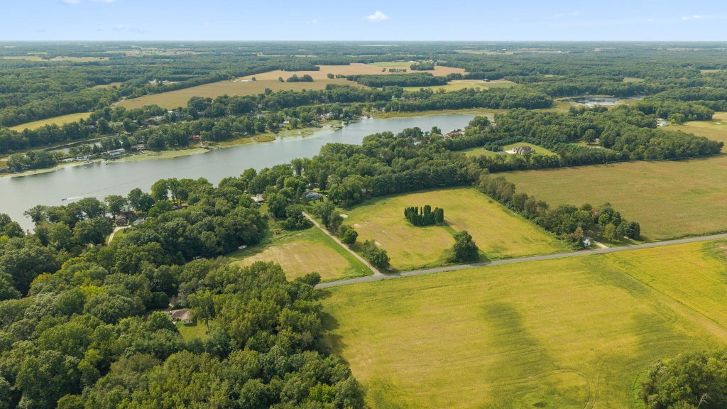 Photo of 15983 12th Road, Plymouth, IN 46563 (MLS # 846631)