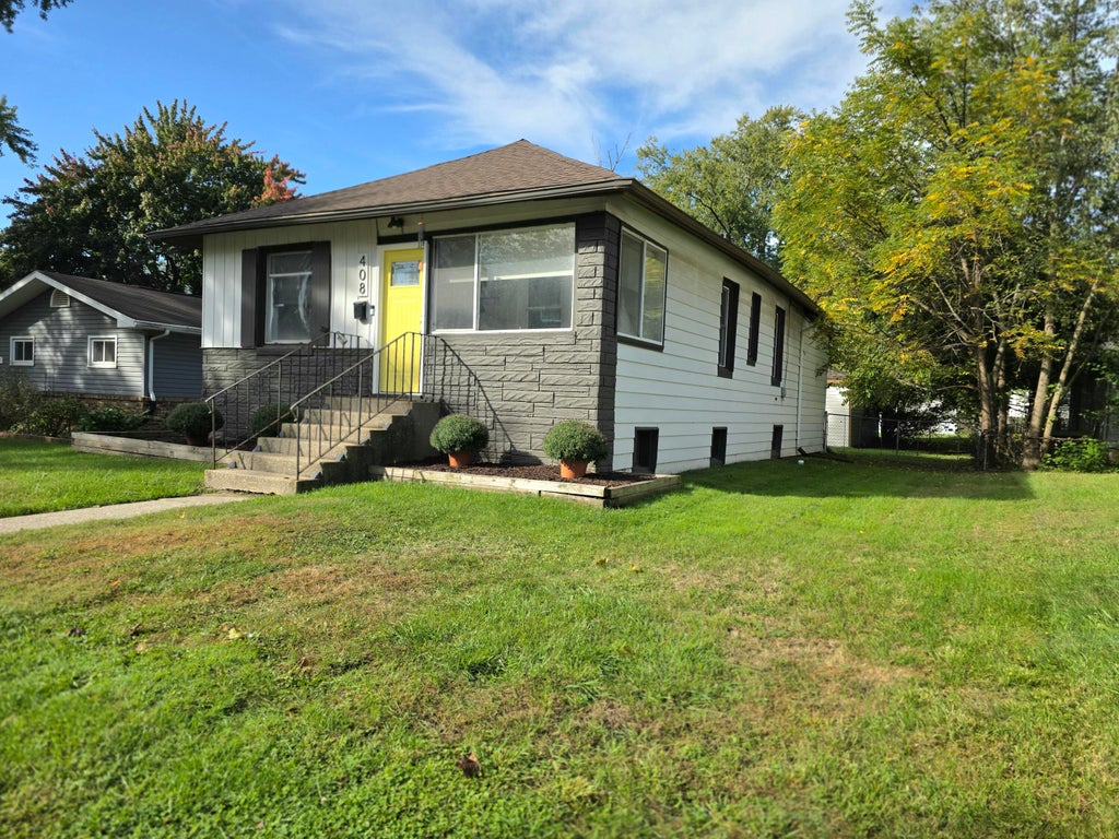 Photo of 408 S 11th Street, Chesterton, IN 46304 (MLS # 846797)