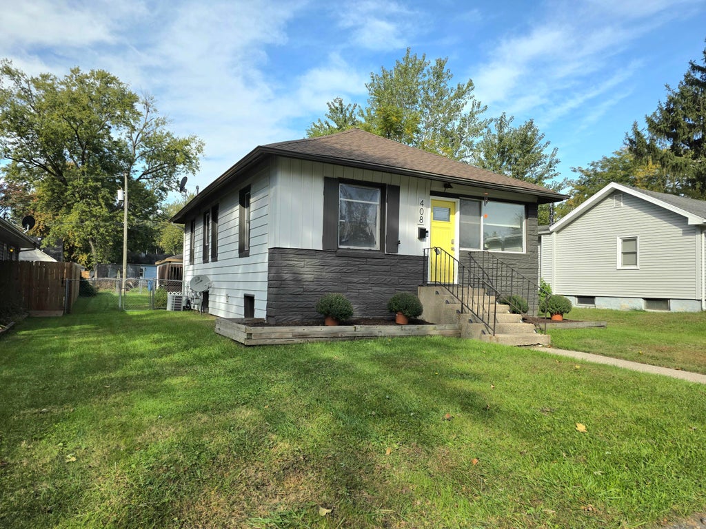 Photo of 408 S 11th Street, Chesterton, IN 46304 (MLS # 846797)