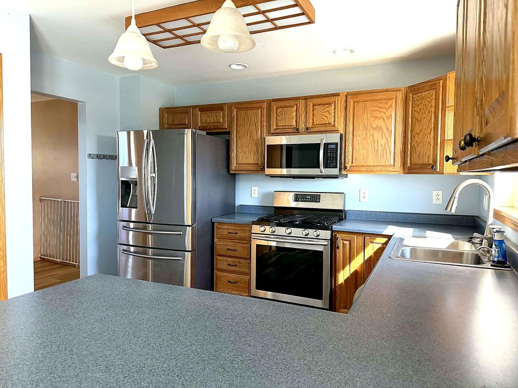 Photo of 763 Longwood Drive, Lowell, IN 46356 (MLS # 835614)