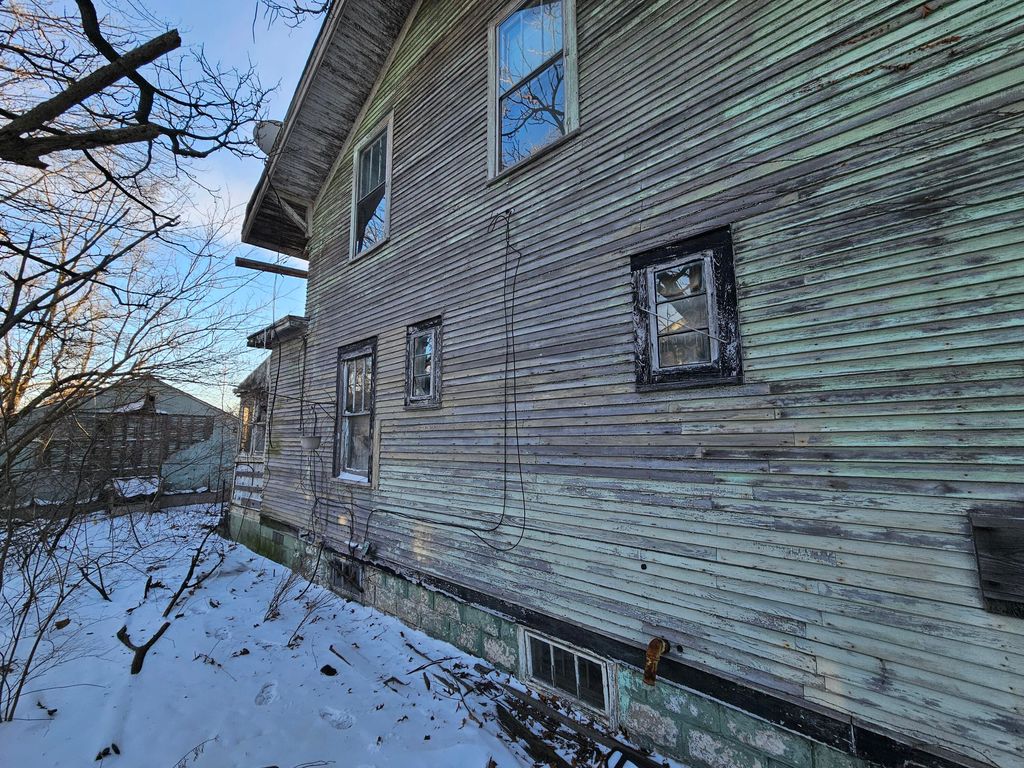 Photo of 445 E Ridge Road, Gary, IN 46409 (MLS # 832890)