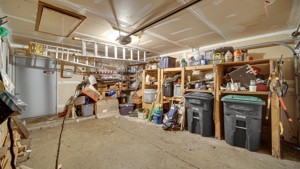 Photo of 1486 Lake Street, Hobart, IN 46342 (MLS # 845287)