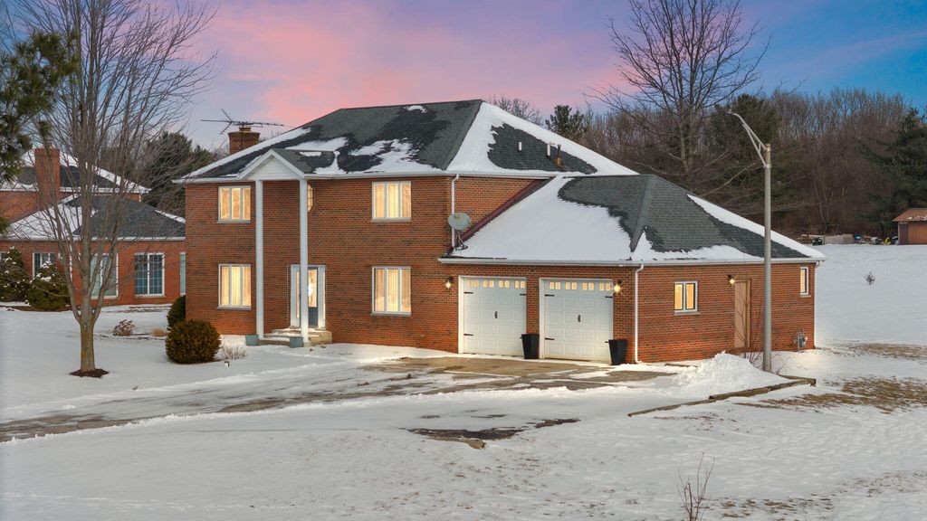 Photo of 16255 Grant Street, Crown Point, IN 46307 (MLS # 833661)