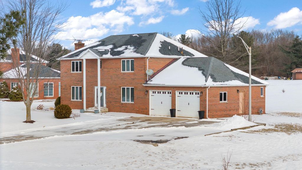 Photo of 16255 Grant Street, Crown Point, IN 46307 (MLS # 833661)