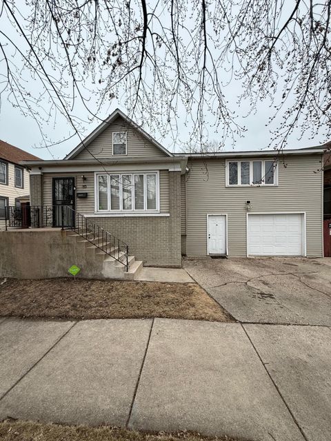 Property photo of 1539 Myrtle Avenue, Whiting, IN 46394