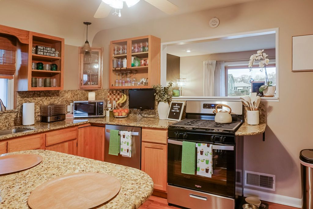 Photo of 141 N Dwiggins Street, Griffith, IN 46319 (MLS # 835081)