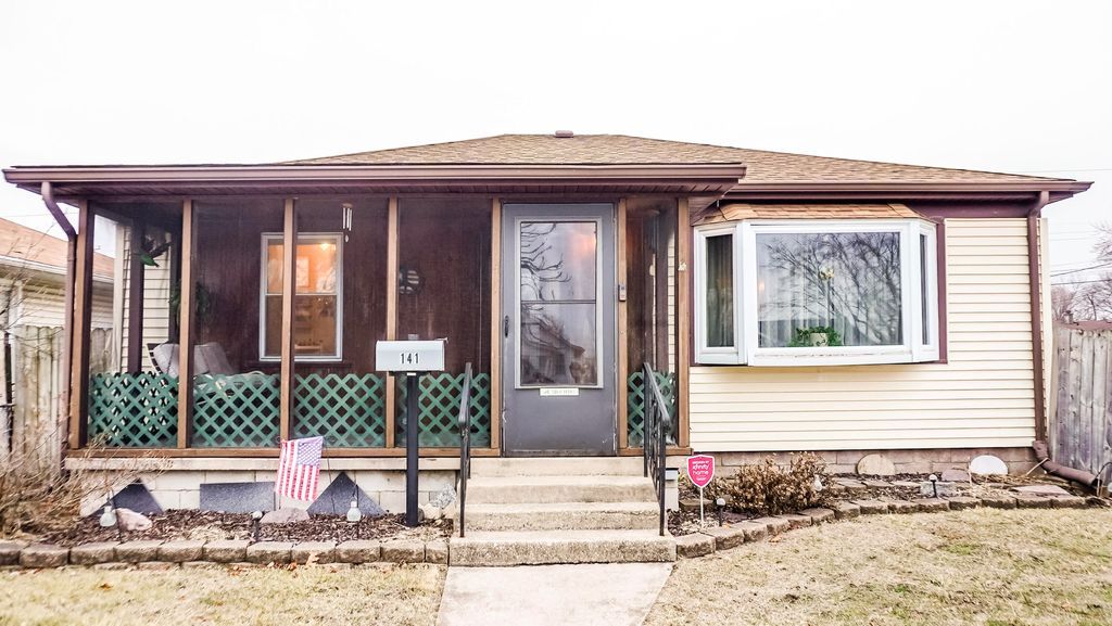 Photo of 141 N Dwiggins Street, Griffith, IN 46319 (MLS # 835081)