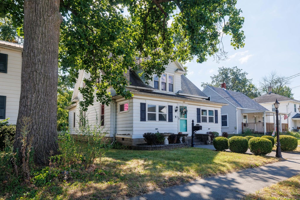 Photo of 737 N College Avenue, Rensselaer, IN 47978 (MLS # 845023)