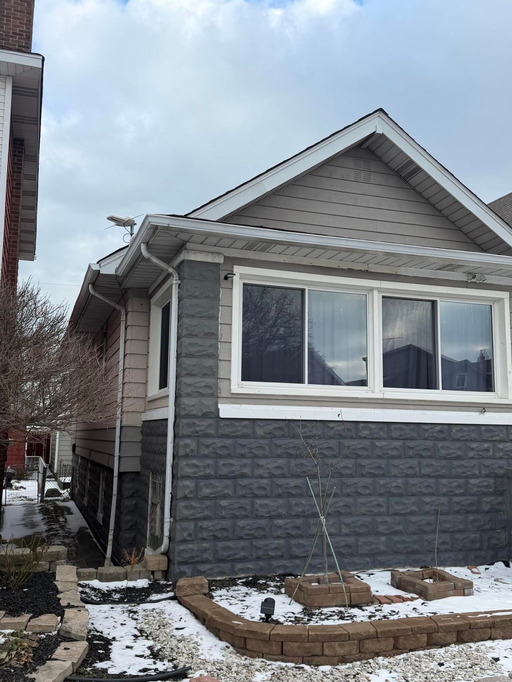 Photo of 1623 Central Avenue, Whiting, IN 46394 (MLS # 834129)