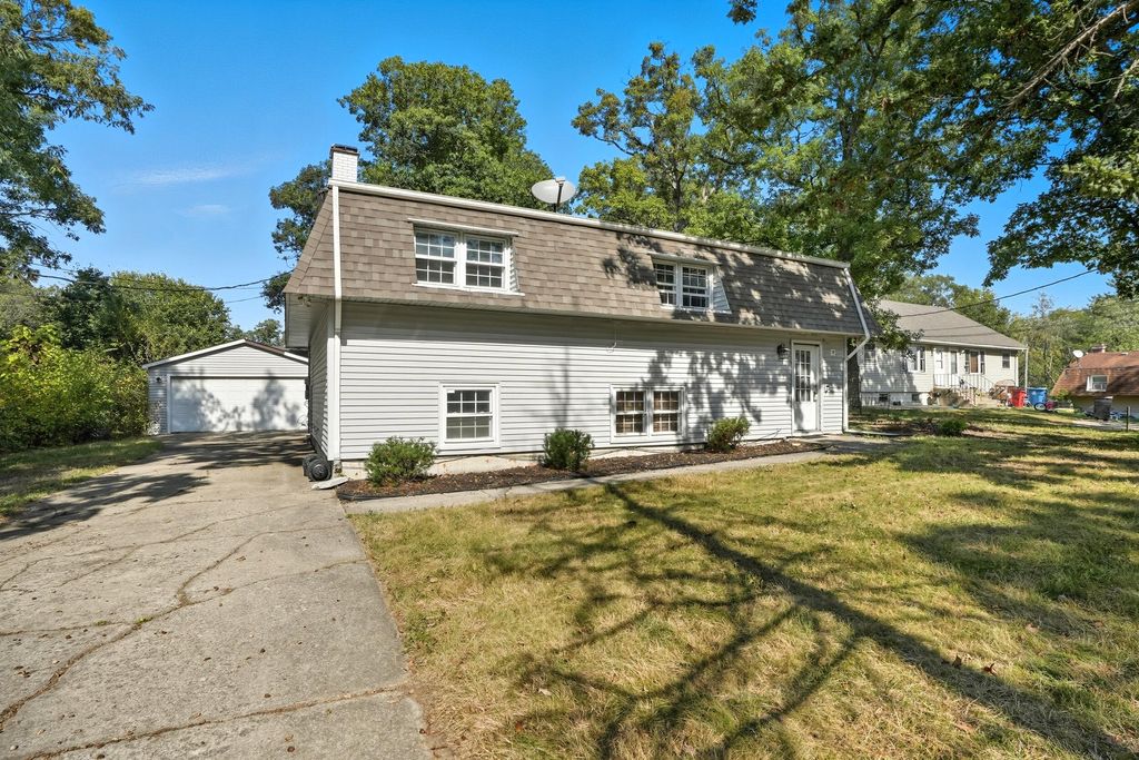 Photo of 8024 W 127th Avenue, Cedar Lake, IN 46303 (MLS # 829303)