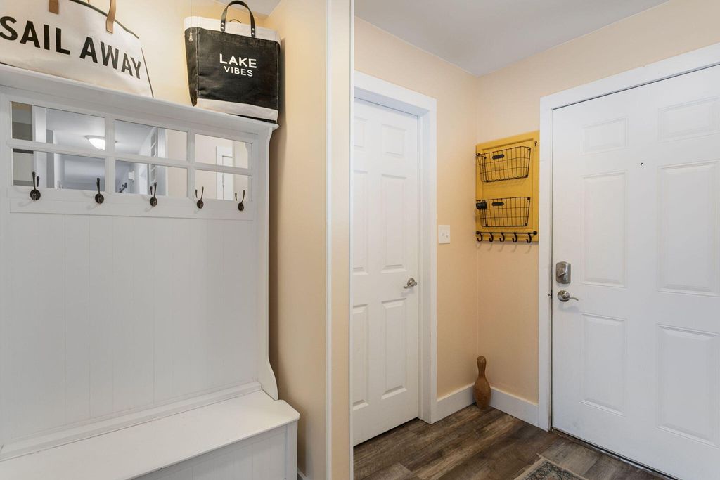 Photo of 2016 Laura Lane, Chesterton, IN 46304 (MLS # 835091)