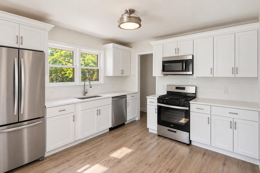 Photo of 420 N Lake Street, Gary, IN 46403 (MLS # 846020)