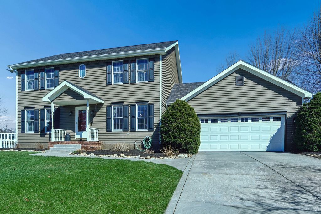 Photo of 529 Windridge Drive, Chesterton, IN 46304 (MLS # 835938)