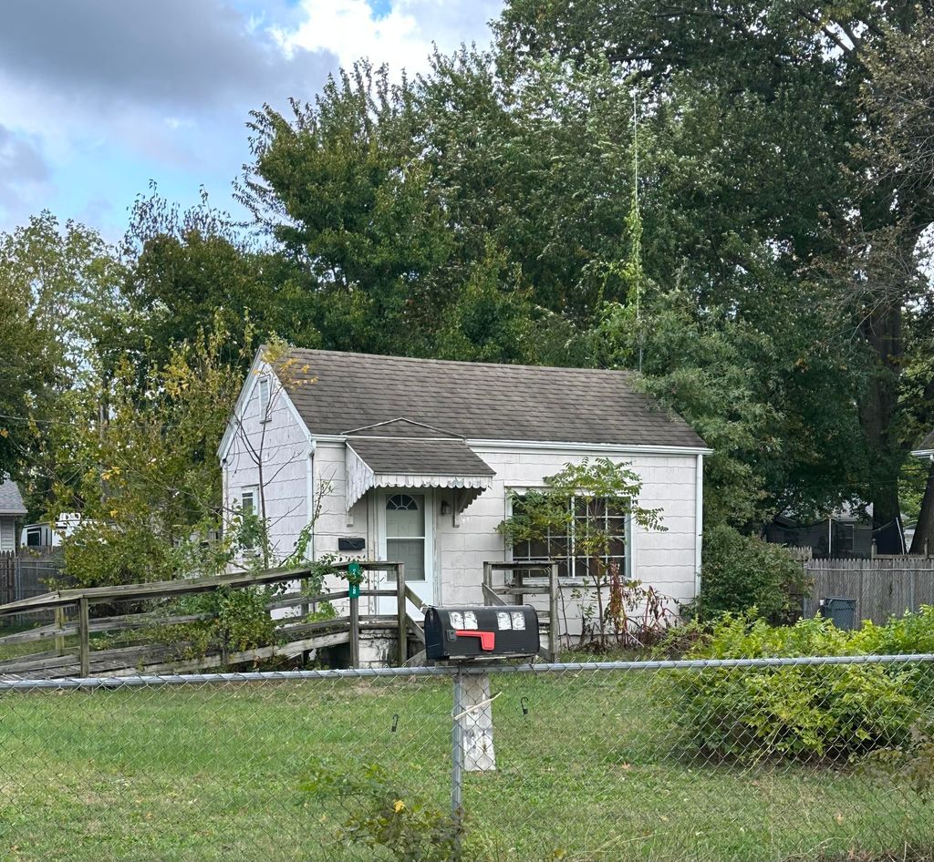 Photo of 2928 Woodrow Avenue, Michigan City, IN 46360 (MLS # 837877)