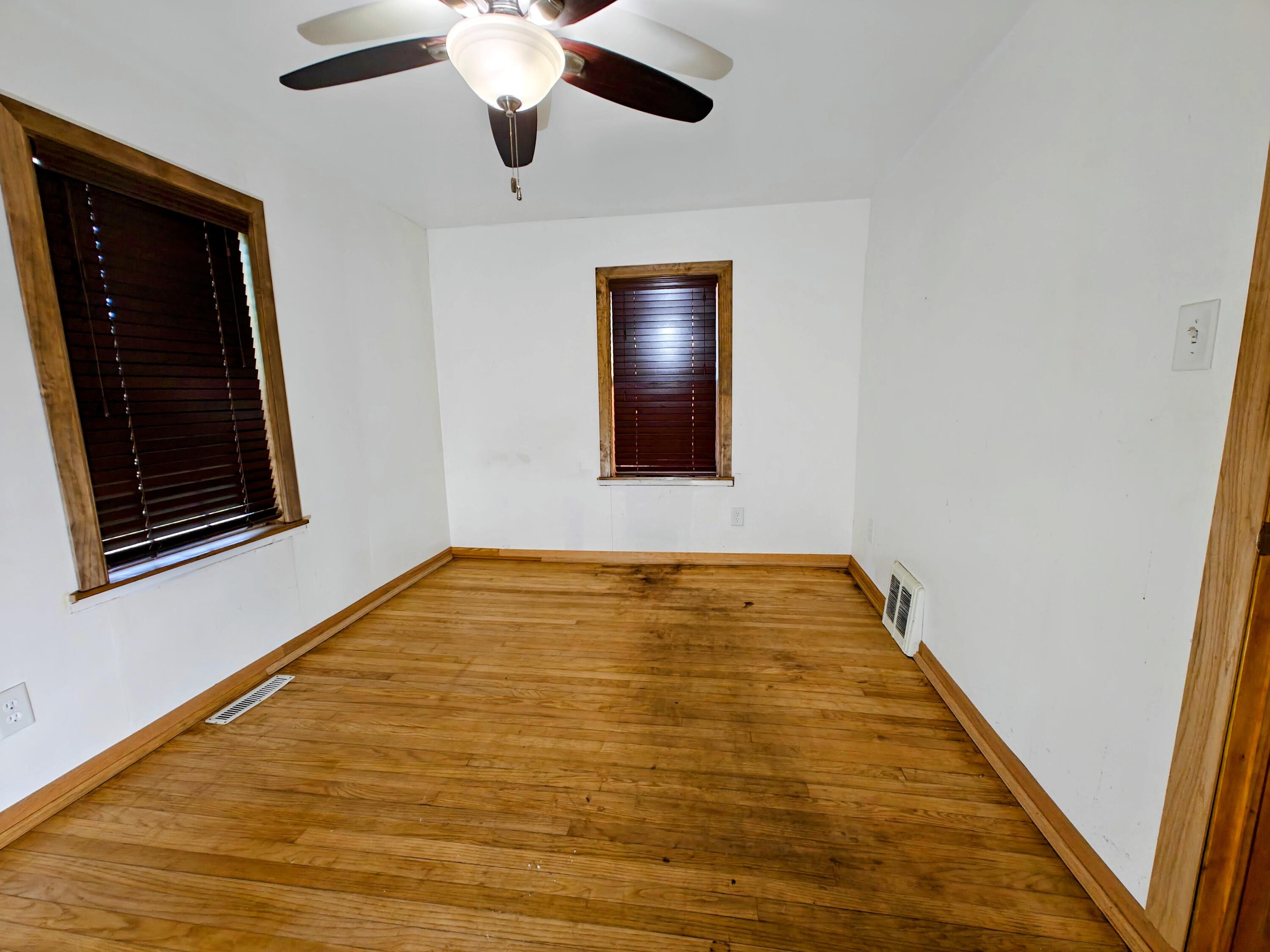 5001 E 26th Place