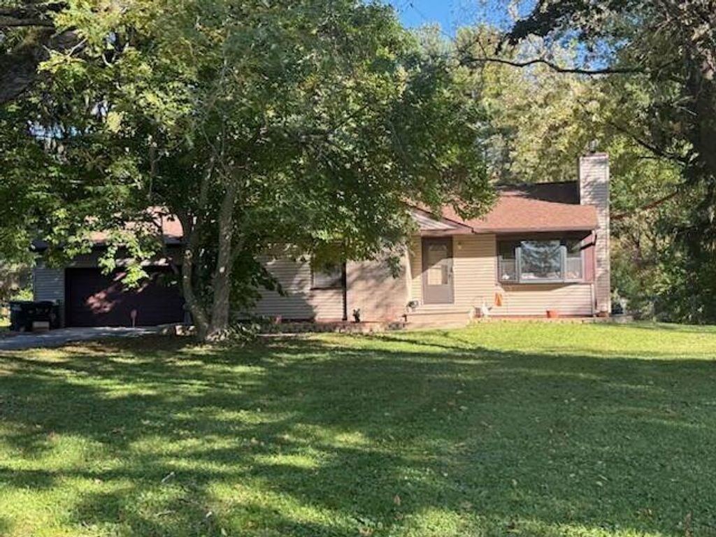 Photo of 2621 Mccool Road, Portage, IN 46368 (MLS # 830100)