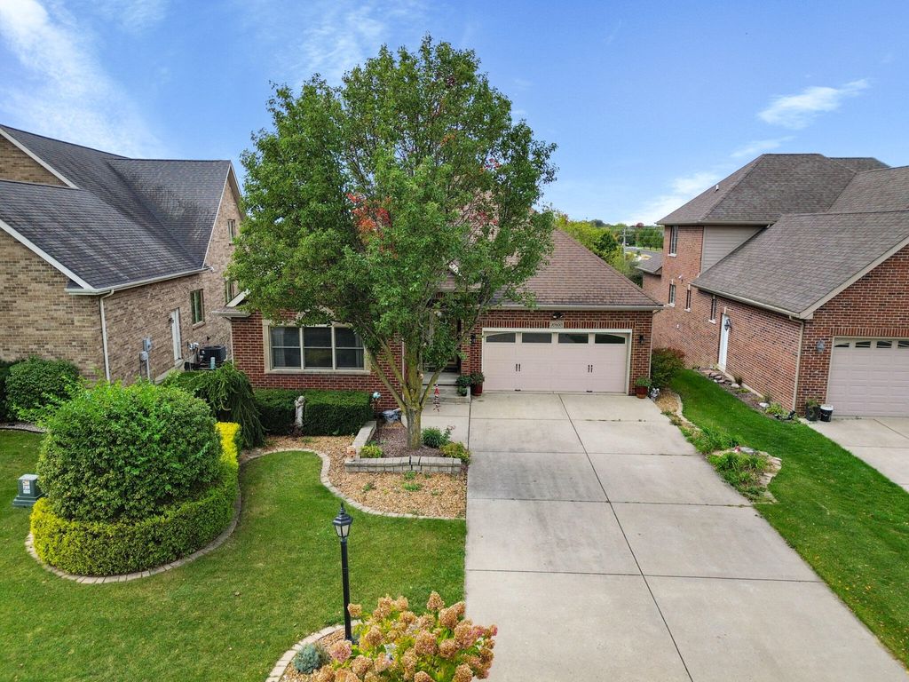 Photo of 10400 Doubletree Drive S, Crown Point, IN 46307 (MLS # 829680)