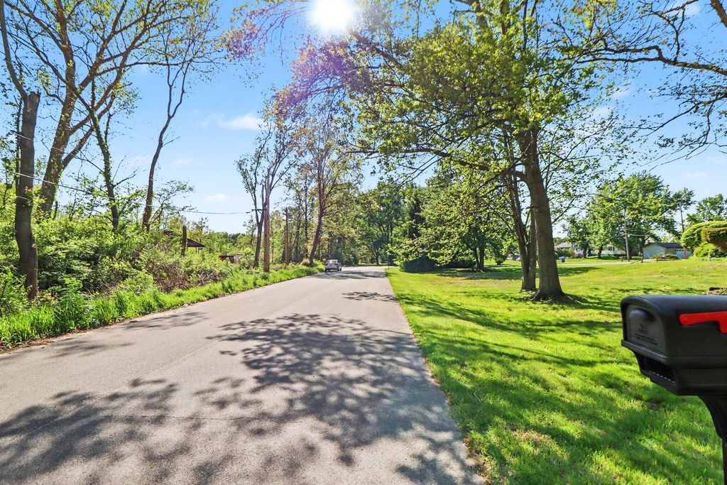 Photo of 7966 Dianne Drive, Michigan City, IN 46360 (MLS # 839064)