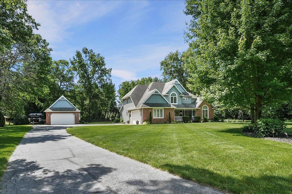Photo of 8835 S Lilac Street, DeMotte, IN 46310 (MLS # 839826)