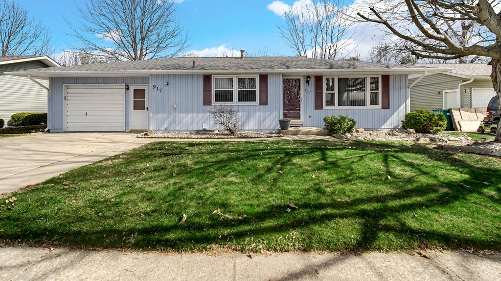 Photo of 917 Albin Drive, La Porte, IN 46350 (MLS # 836175)