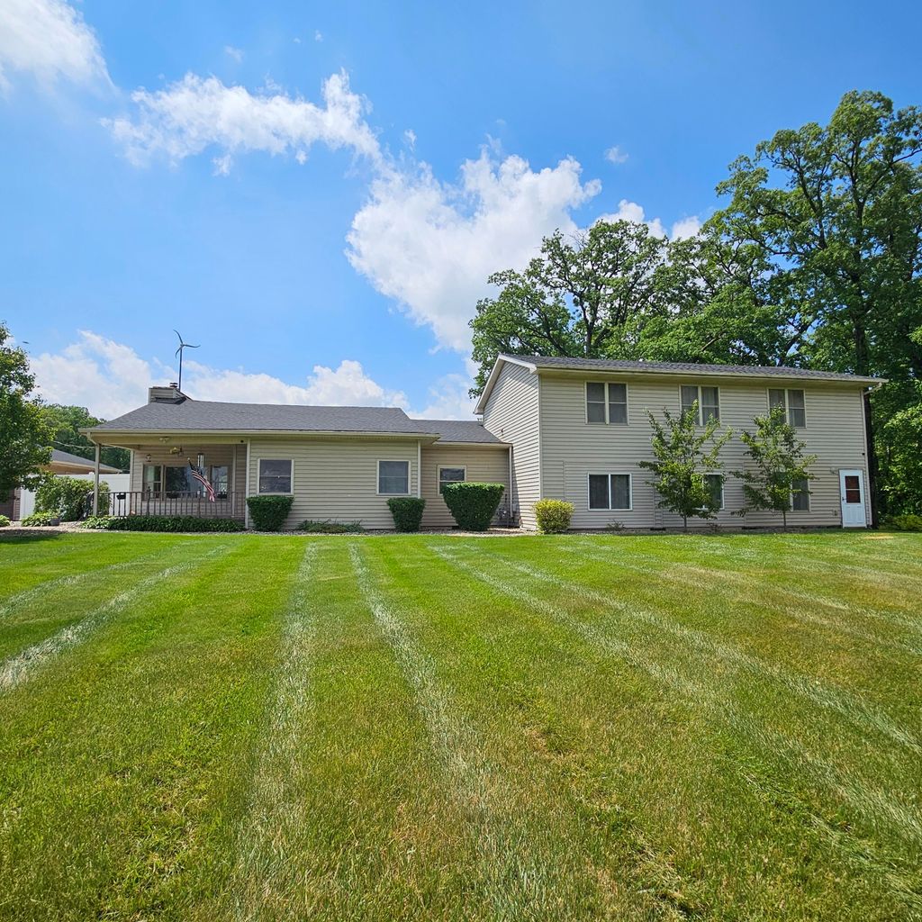 Photo of 11512 Parrish Avenue, Cedar Lake, IN 46303 (MLS # 839500)