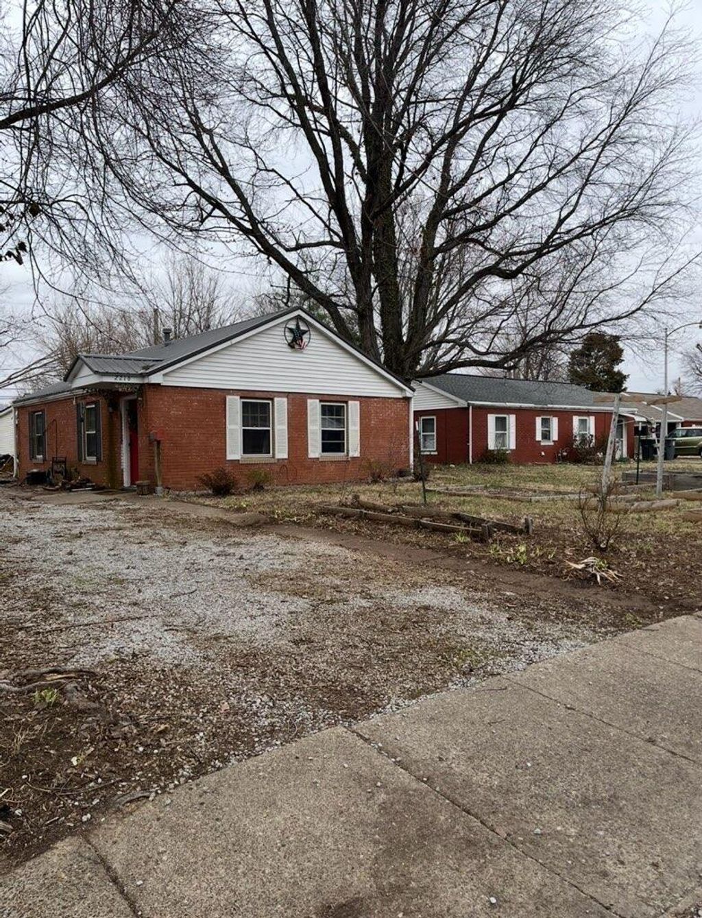Photo of 2216 E Michigan Street, Evansville, IN 47711 (MLS # 833424)