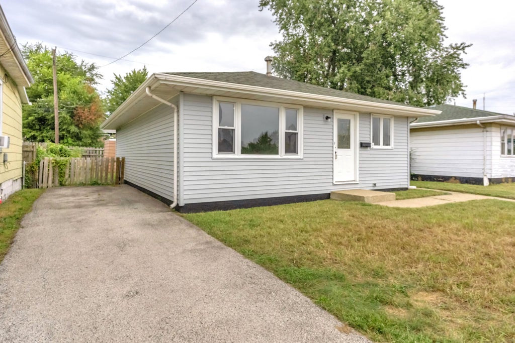 Photo of 1139 Logan Street, Hammond, IN 46320 (MLS # 845700)